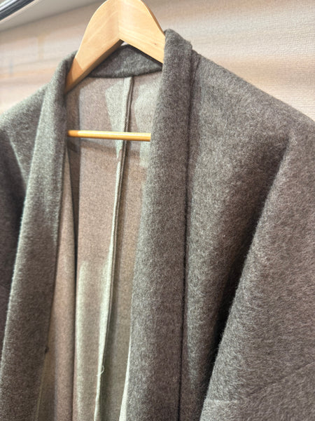 グレージュ　シャギーウール