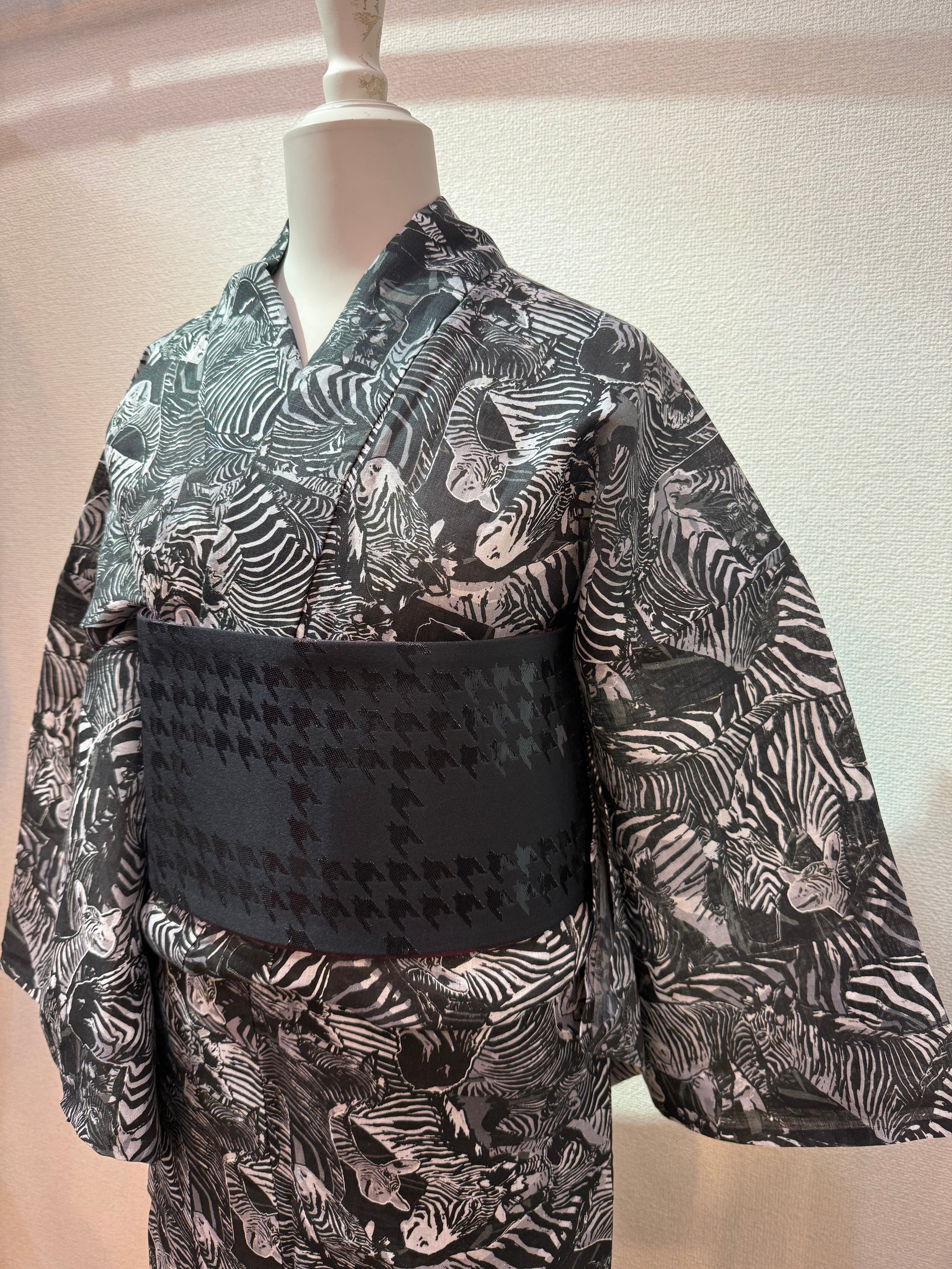 【新品】浴衣 カレンブロッソ × 西岡ペンシル 幾何学「波しま」反物 西岡ペンシル | 公式オンラインストア